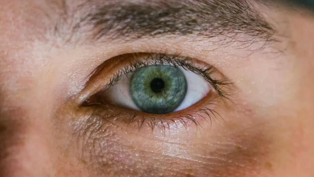 a qué edad puede aparecer el glaucoma en los hombres